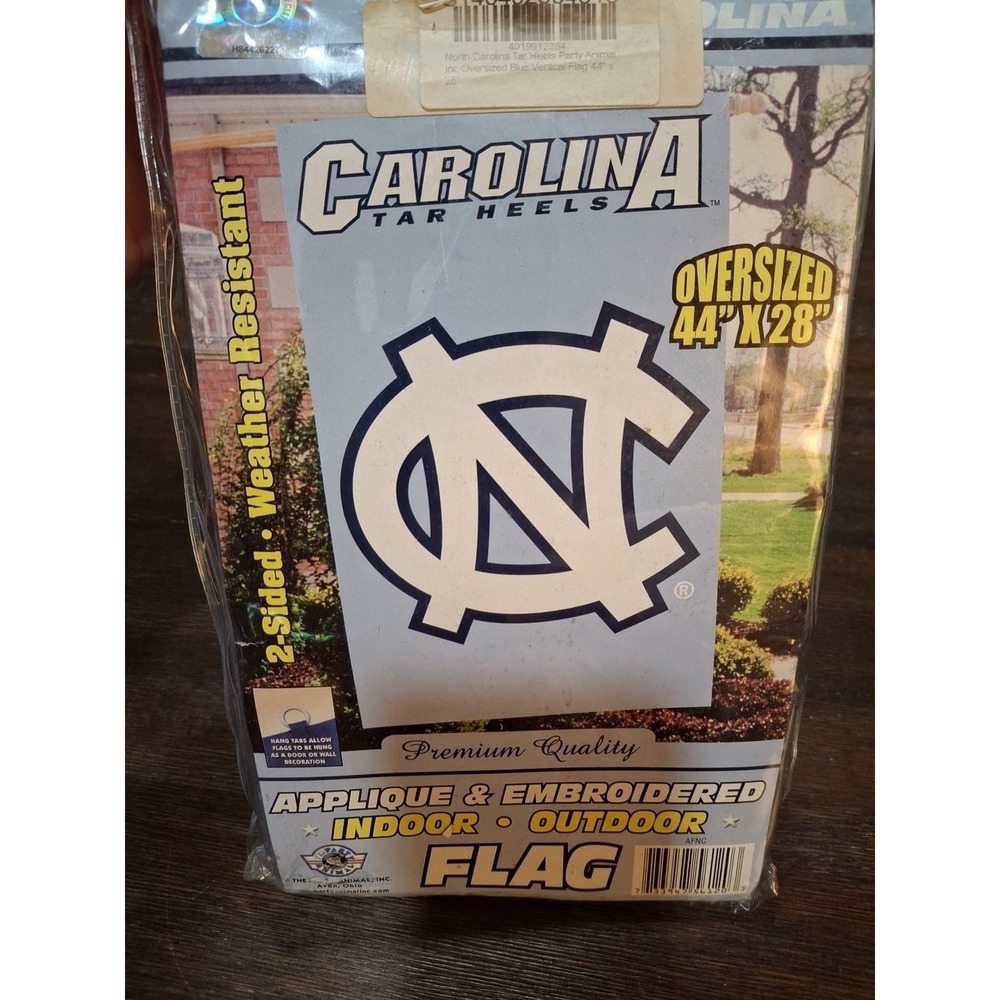 North Carolina Tar Heels Indoor/outdoor Flag 44" x 28" - Brand New!